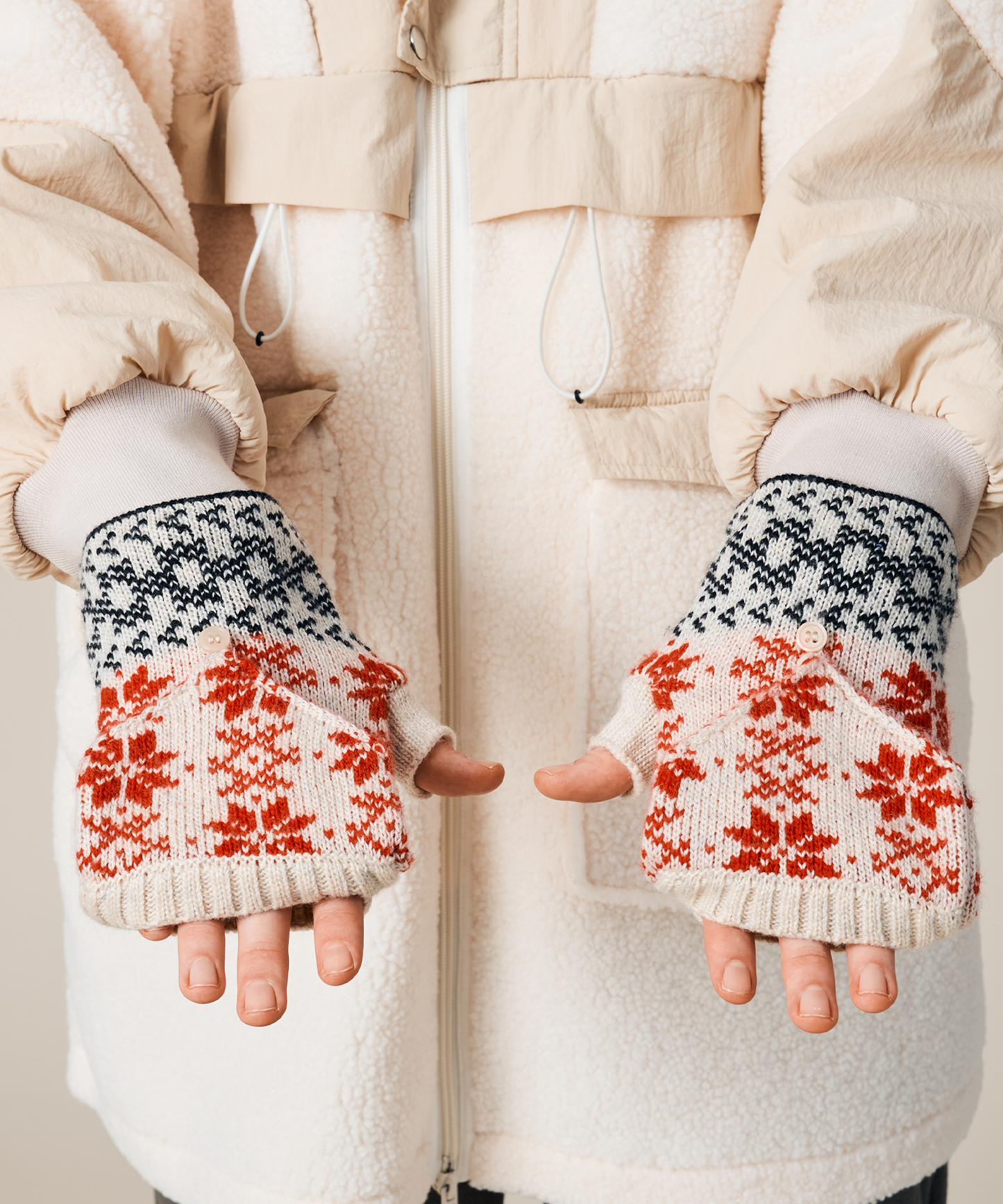 LATVIA MITTENS