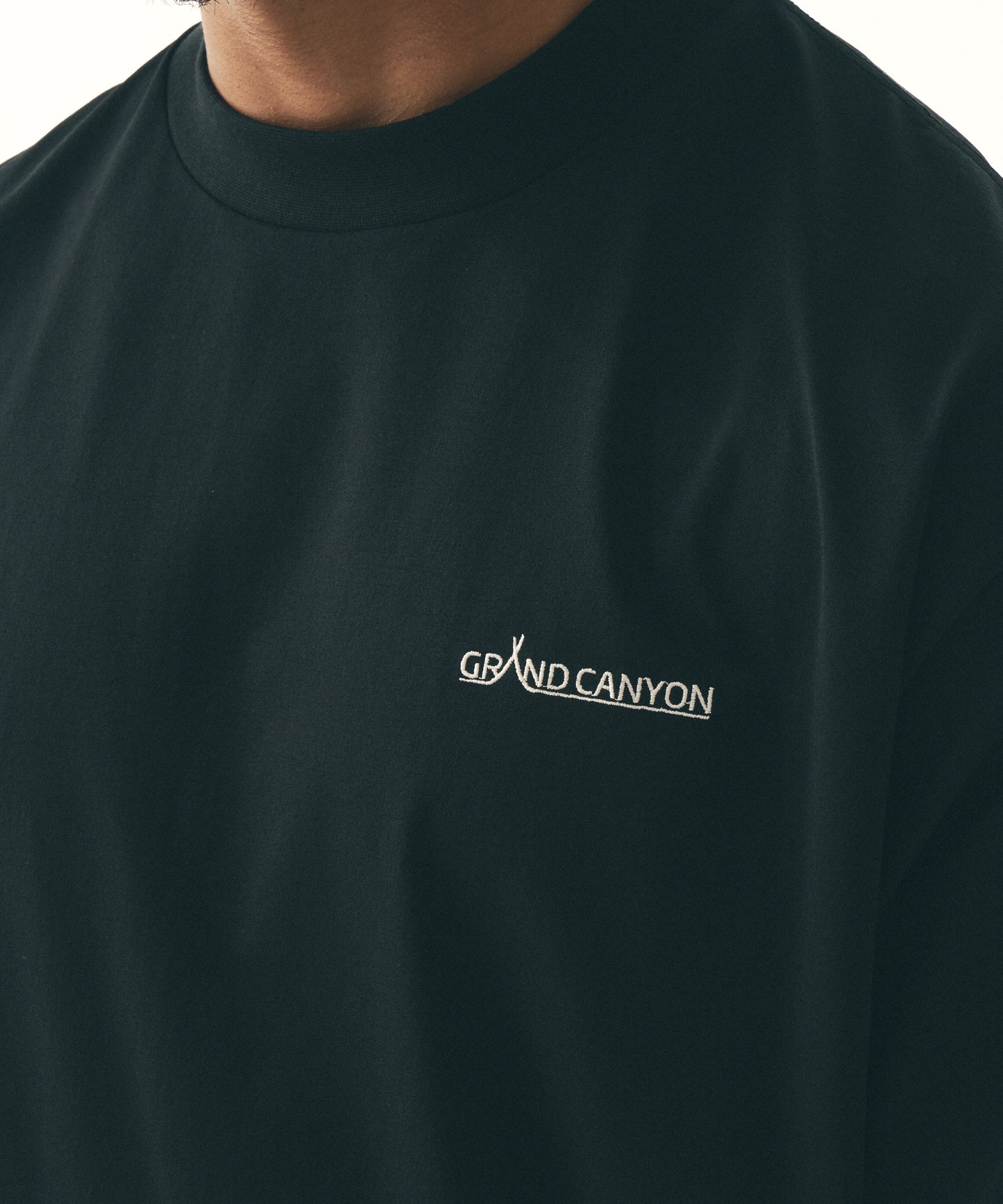 UNISEX TECH JERSEY BASIC TEE