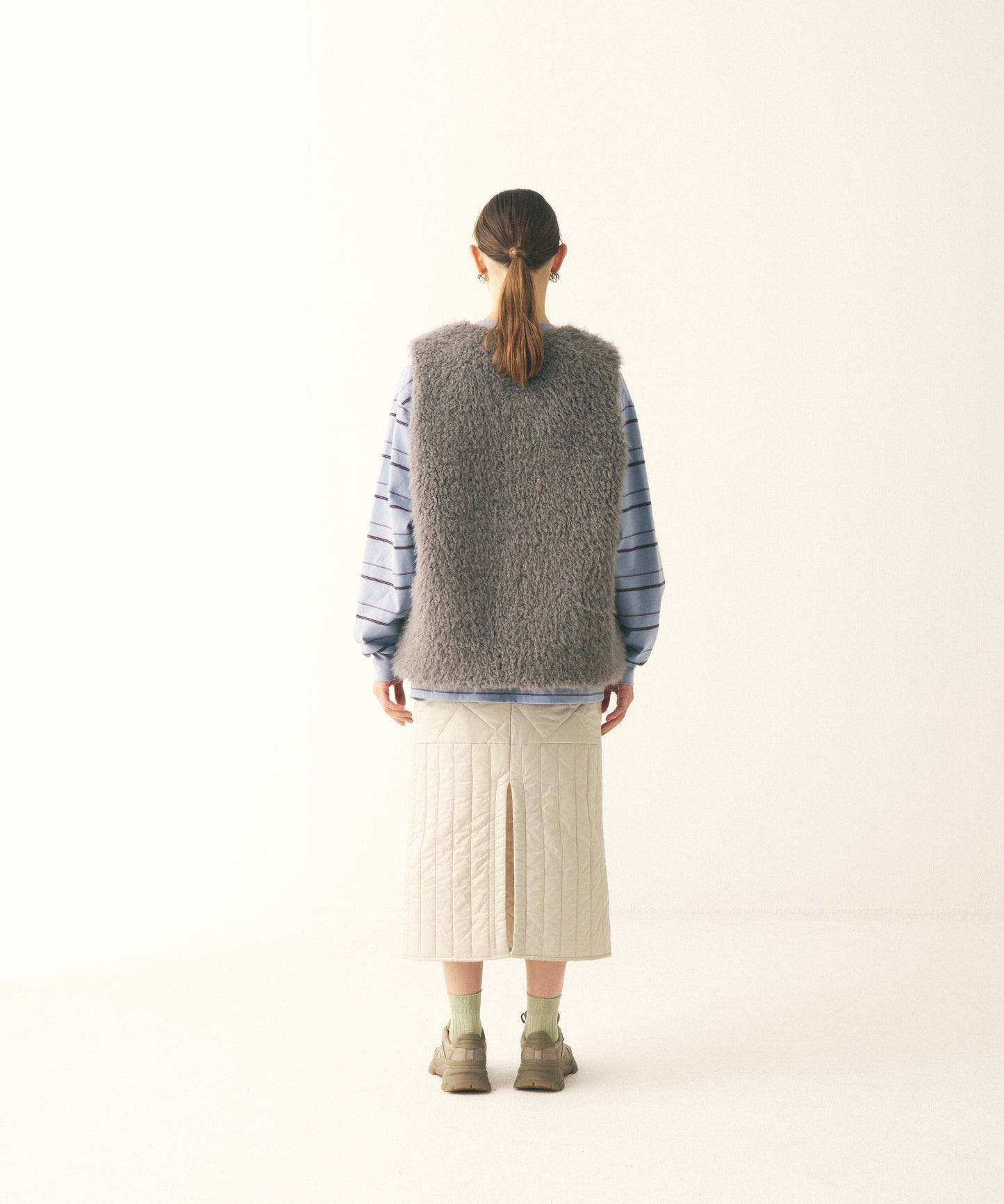 【残りわずか】UNISEX PADDED REVERSIBLE FUR VEST