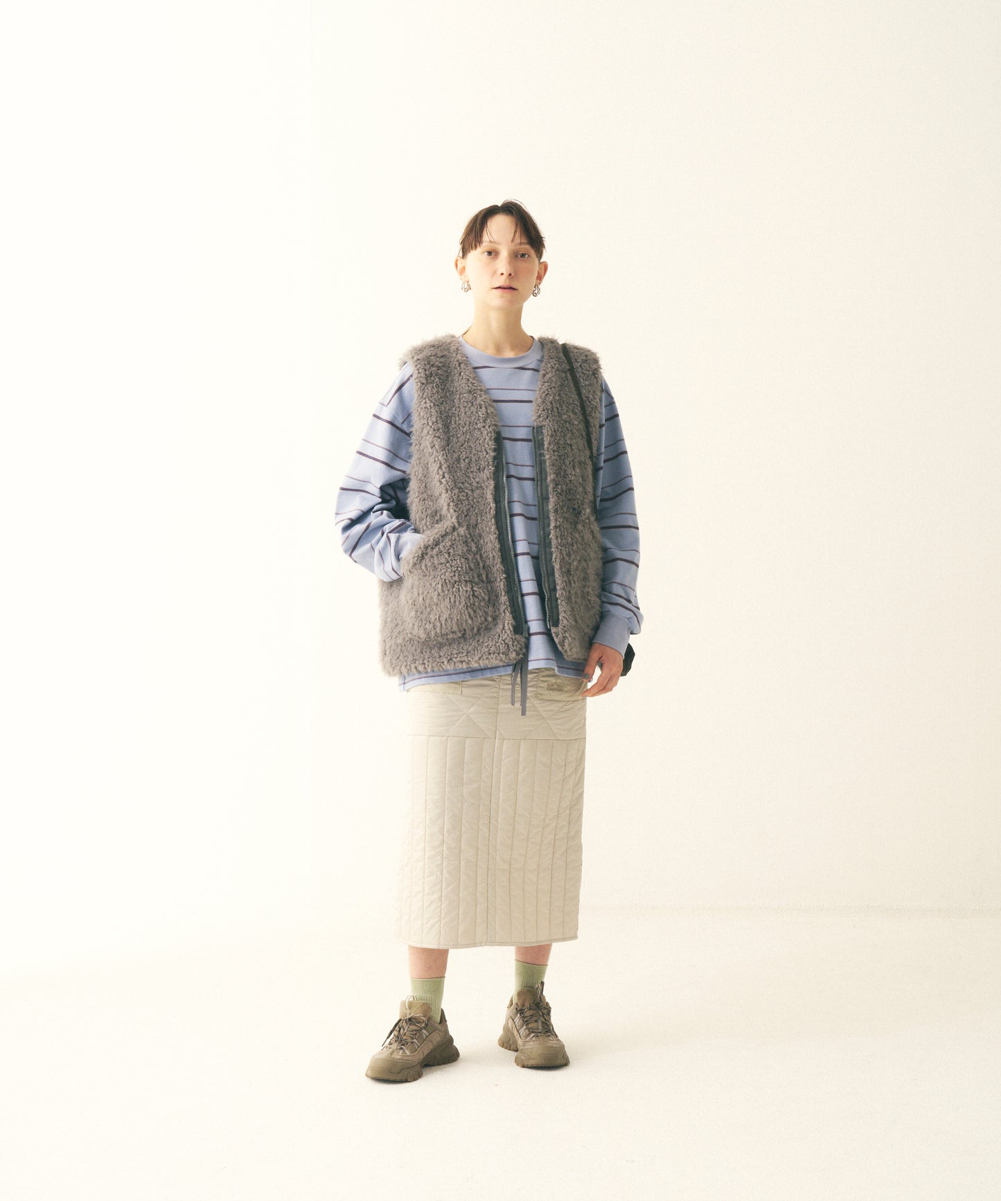【残りわずか】UNISEX PADDED REVERSIBLE FUR VEST