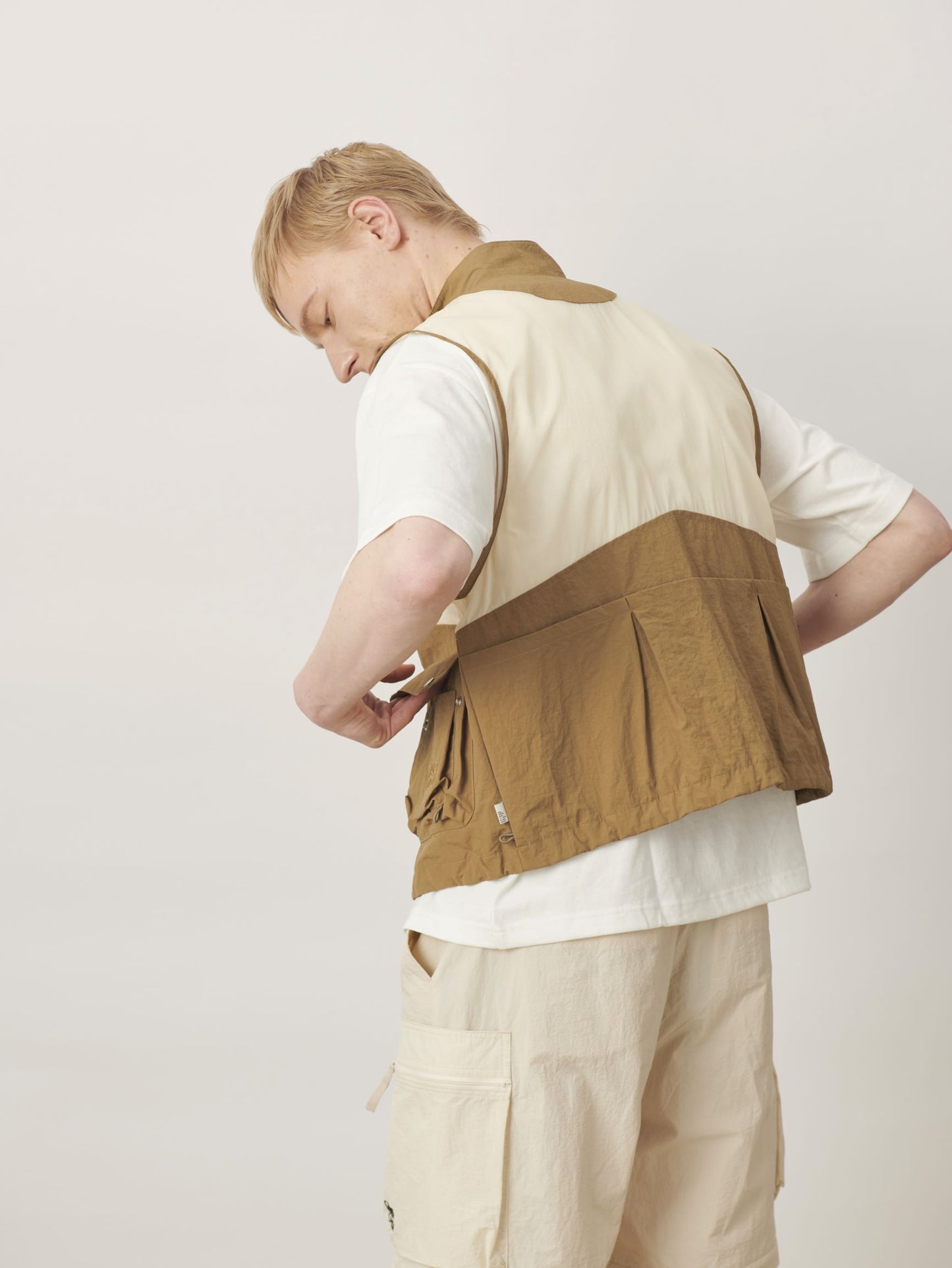 UNISEX SHEER NYLON STAND VEST